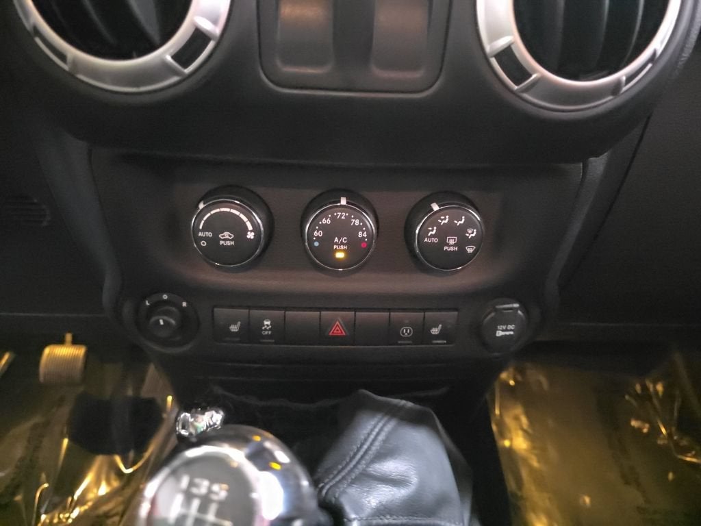 2013 Jeep Wrangler Sahara