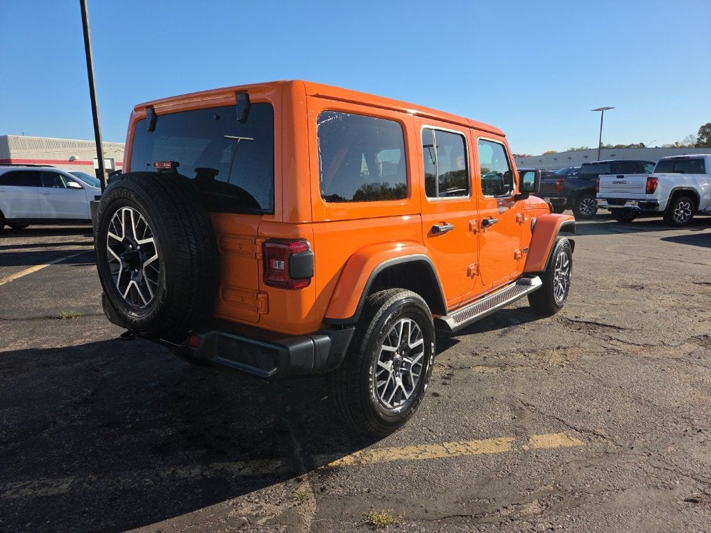 2025 Jeep Wrangler 4-Door Sahara 4x4