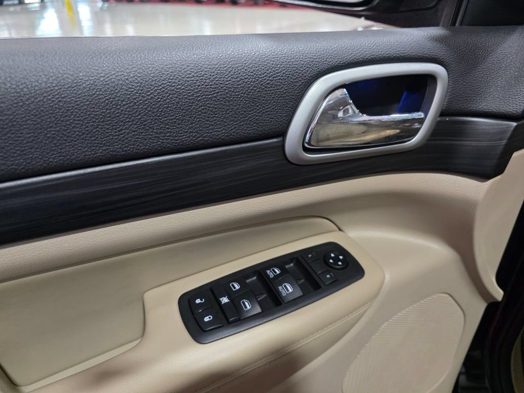 2019 Jeep Grand Cherokee Laredo E