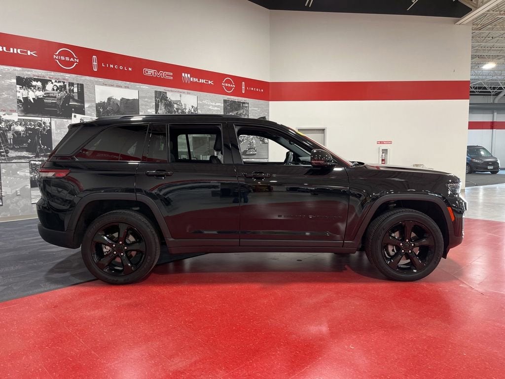 2023 Jeep Grand Cherokee Altitude 4x4