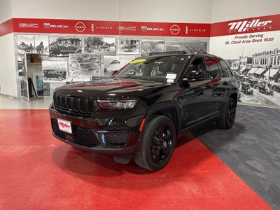 2023 Jeep Grand Cherokee Altitude 4x4