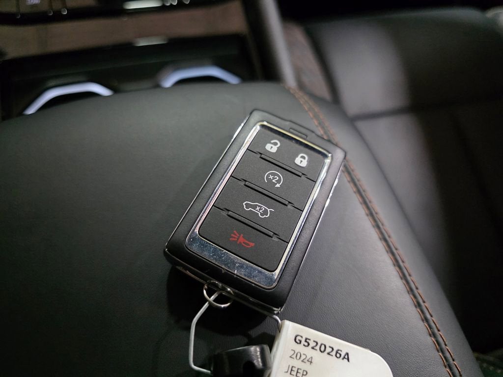 2024 Jeep Grand Cherokee L Summit 4x4