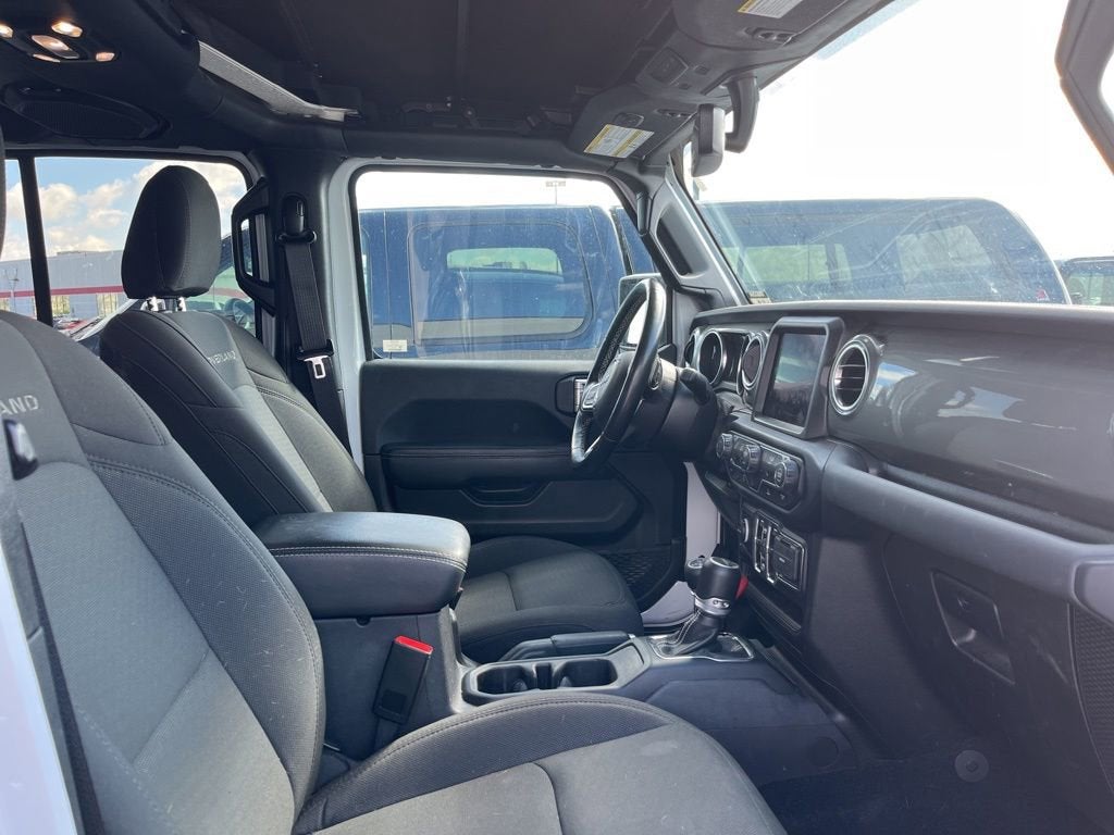 2022 Jeep Gladiator Overland 4x4