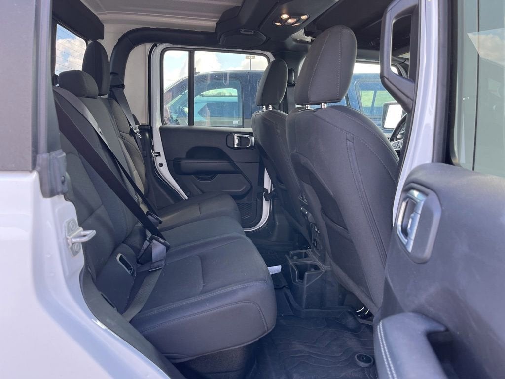 2022 Jeep Gladiator Overland 4x4