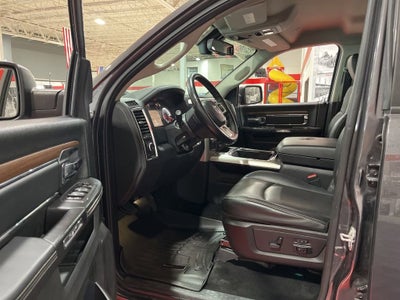 2017 RAM 1500 Laramie Crew Cab 4x4 5'7" Box