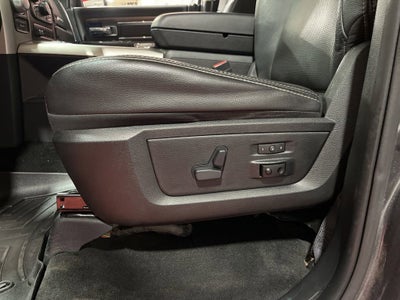2017 RAM 1500 Laramie Crew Cab 4x4 5'7" Box