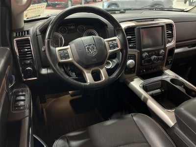 2017 RAM 1500 Laramie Crew Cab 4x4 5'7" Box