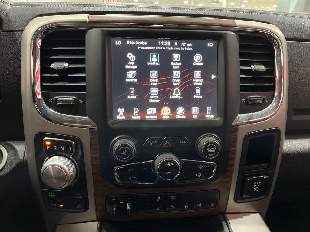 2017 RAM 1500 Laramie Crew Cab 4x4 5'7" Box
