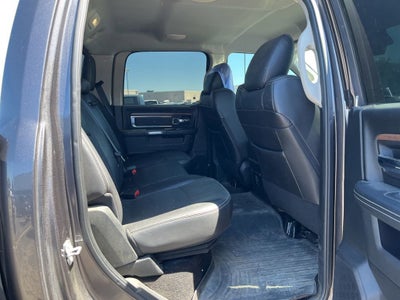 2017 RAM 1500 Laramie Crew Cab 4x4 5'7" Box