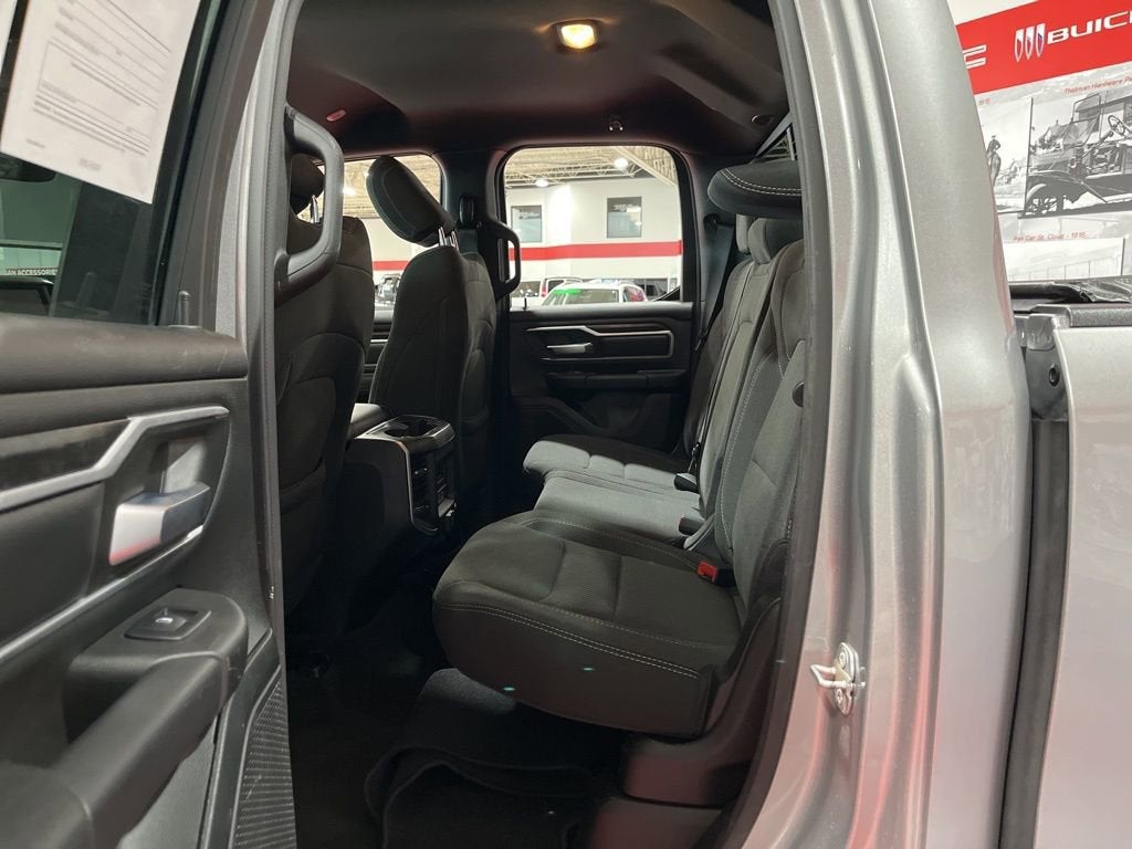 2022 RAM 1500 Big Horn Quad Cab 4x4 6'4" Box