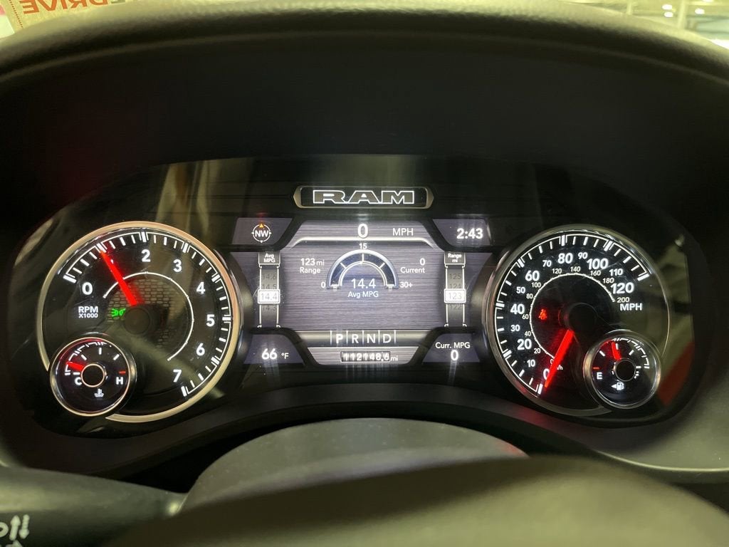 2022 RAM 1500 Big Horn Quad Cab 4x4 6'4" Box