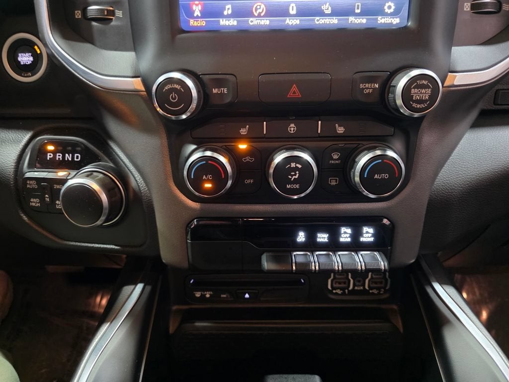 2019 RAM 1500 Big Horn/Lone Star Crew Cab 4x4 5'7" Box