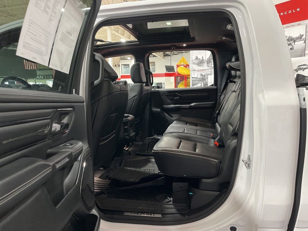 2023 RAM 1500 Limited Crew Cab 4x4 5'7" Box