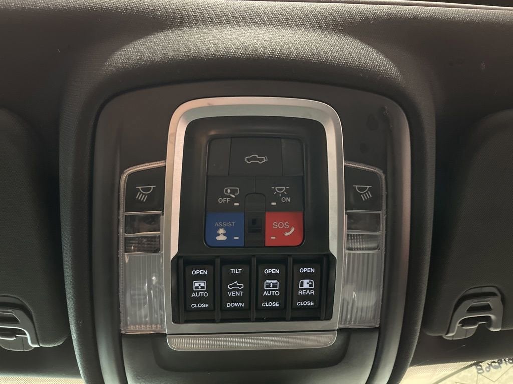 2023 RAM 1500 Limited Crew Cab 4x4 5'7" Box