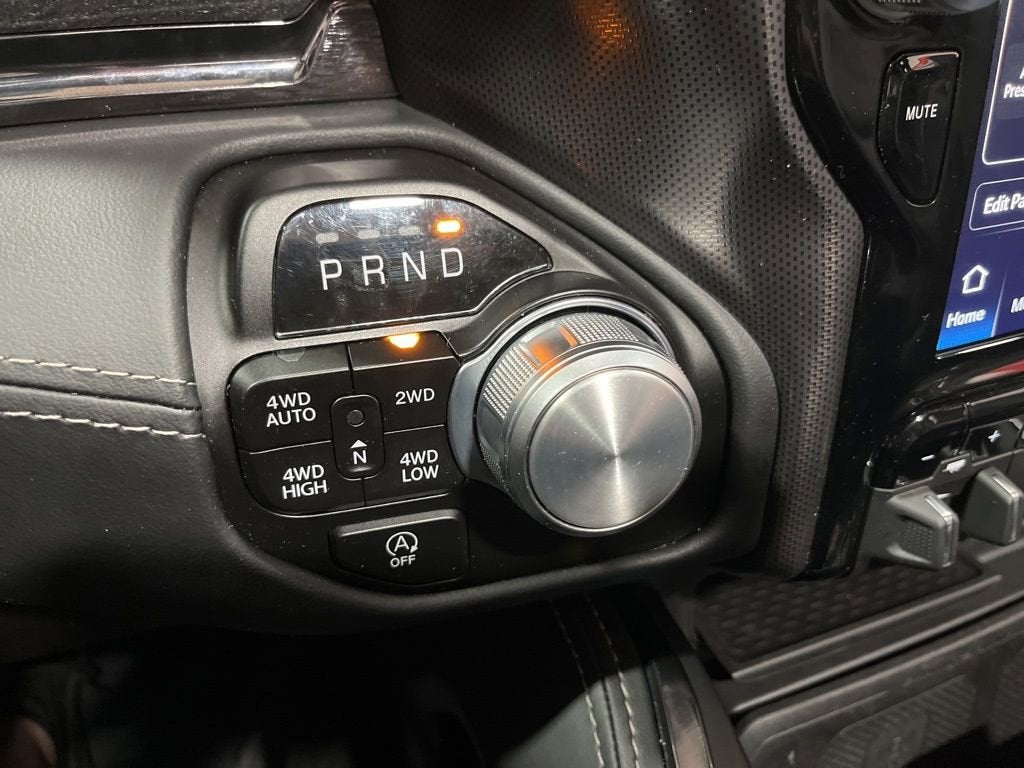 2023 RAM 1500 Limited Crew Cab 4x4 5'7" Box
