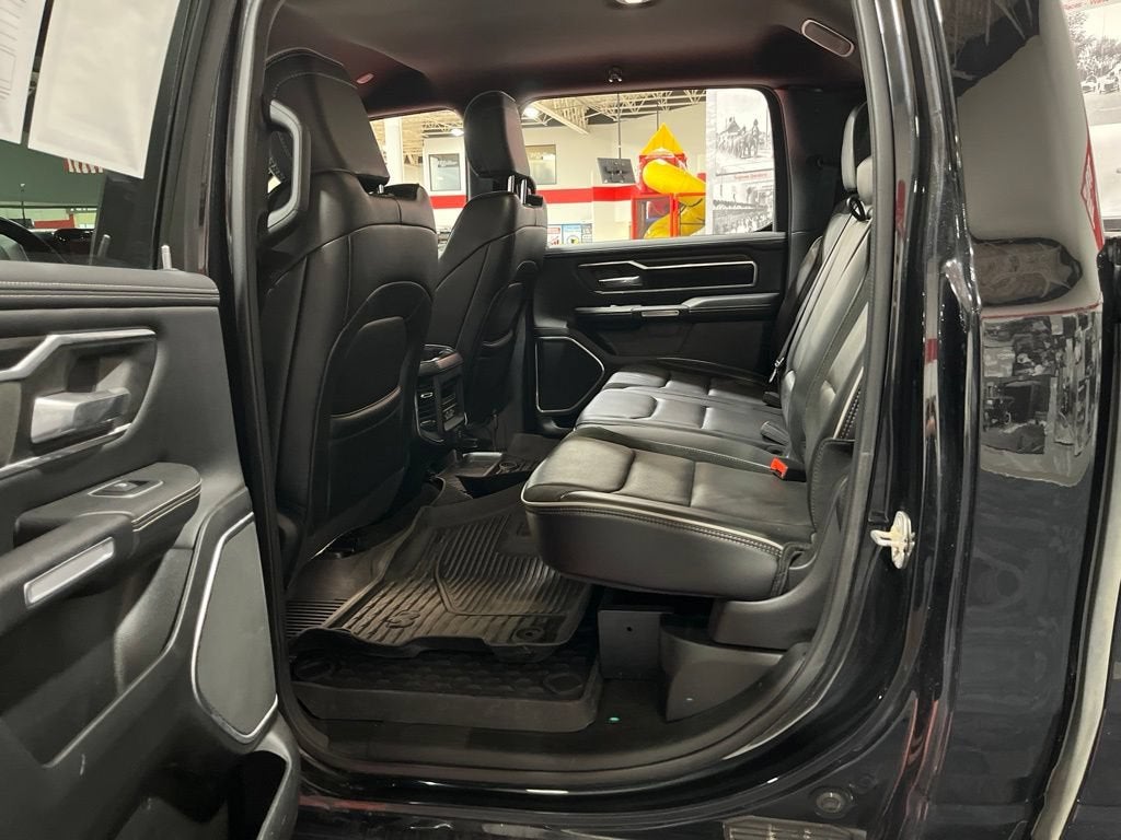 2023 RAM 1500 Laramie Crew Cab 4x4 5'7" Box