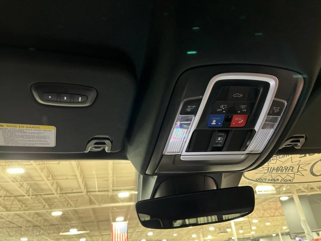 2023 RAM 1500 Laramie Crew Cab 4x4 5'7" Box