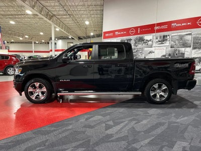2023 RAM 1500 Laramie Crew Cab 4x4 5'7" Box