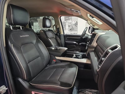 2020 RAM 1500 Laramie Crew Cab 4x4 5'7" Box