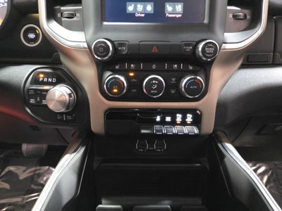 2020 RAM 1500 Laramie Crew Cab 4x4 5'7" Box