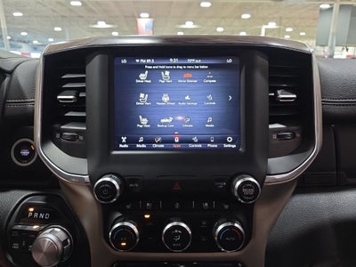 2020 RAM 1500 Laramie Crew Cab 4x4 5'7" Box