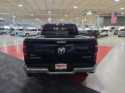 2020 RAM 1500 Laramie Crew Cab 4x4 5'7" Box