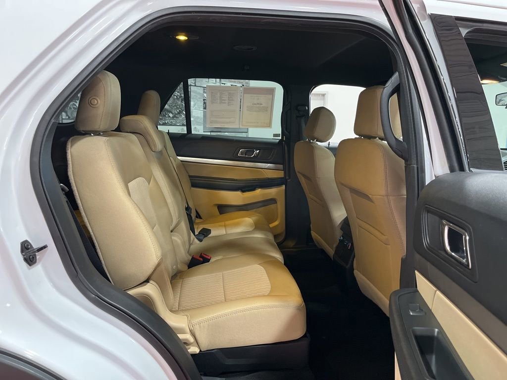 2017 Ford Explorer Base