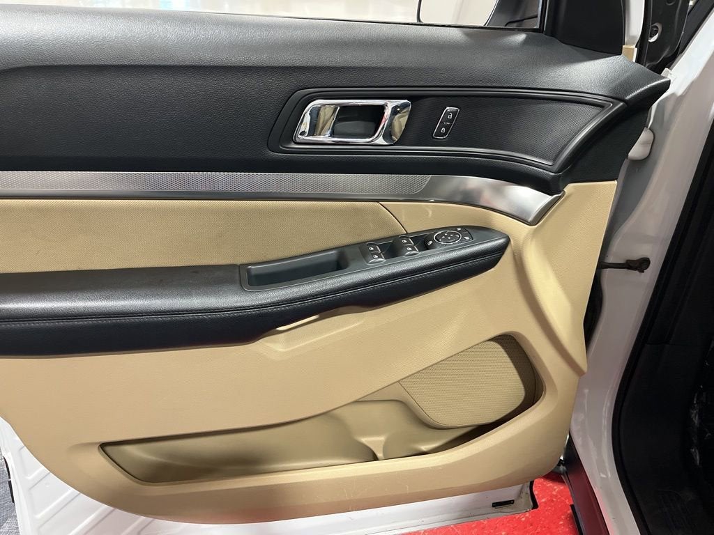 2017 Ford Explorer Base