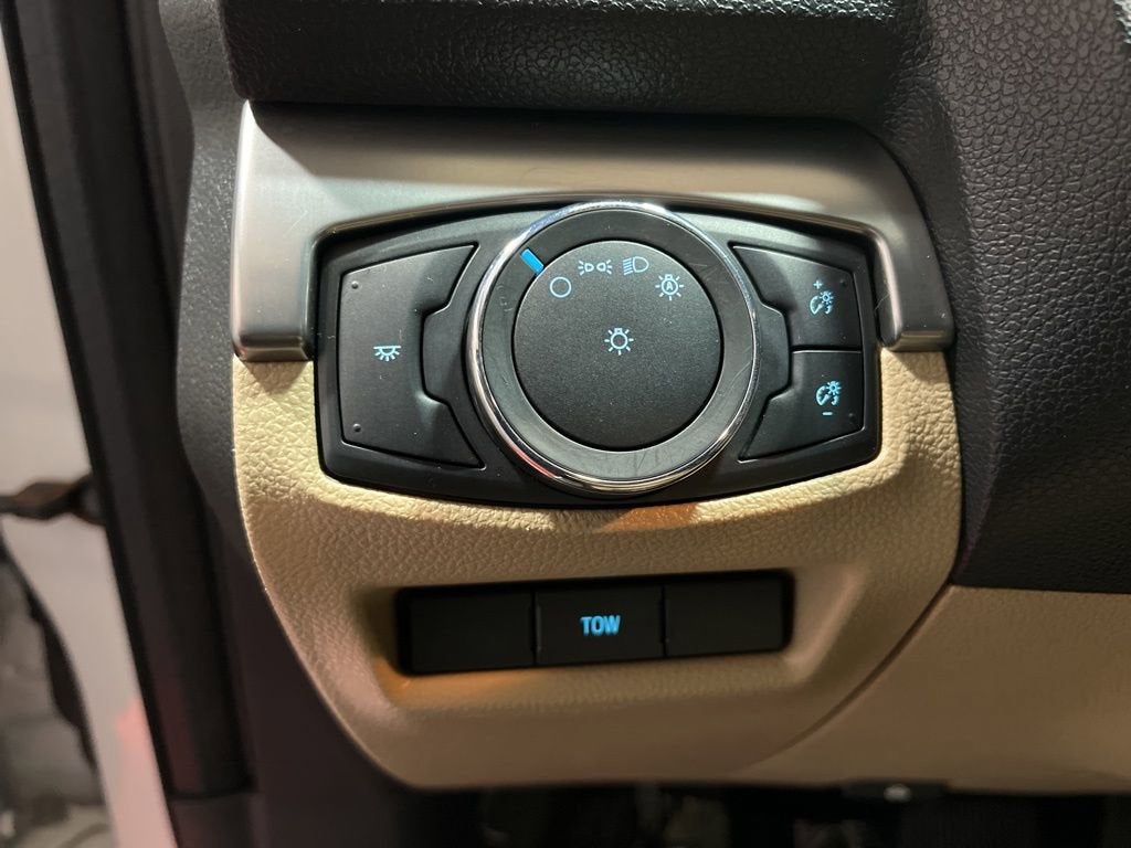 2017 Ford Explorer Base
