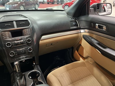 2017 Ford Explorer Base