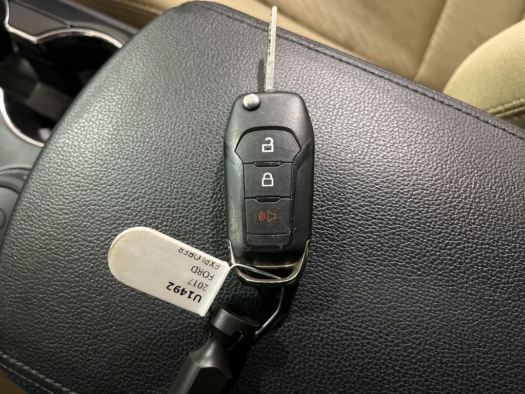 2017 Ford Explorer Base