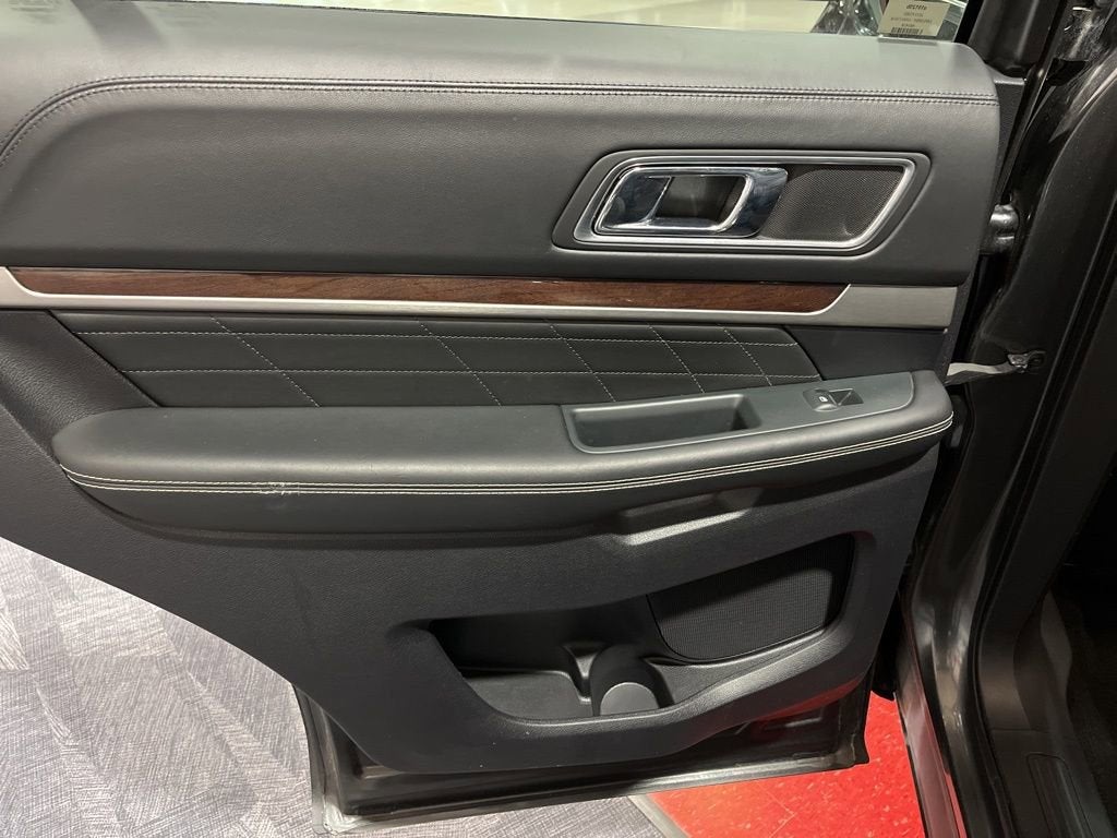 2019 Ford Explorer Platinum