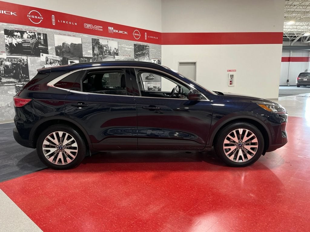 2021 Ford Escape Titanium Hybrid