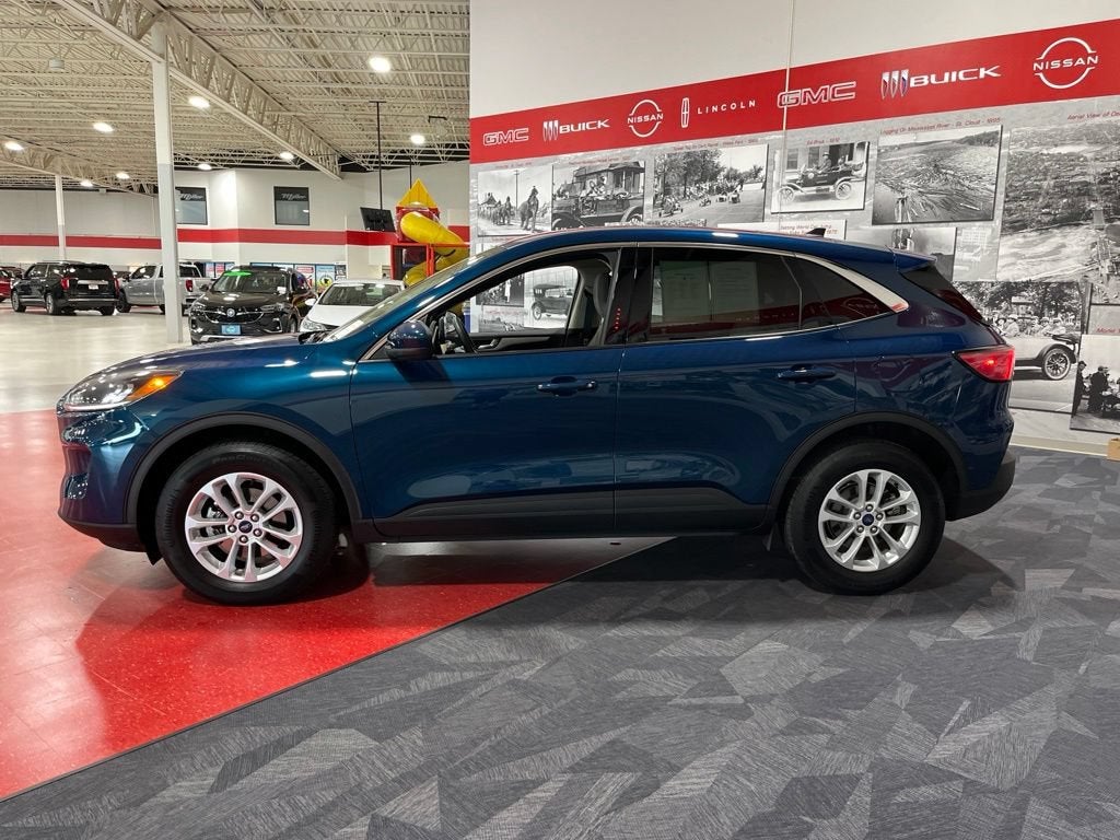 2020 Ford Escape SE