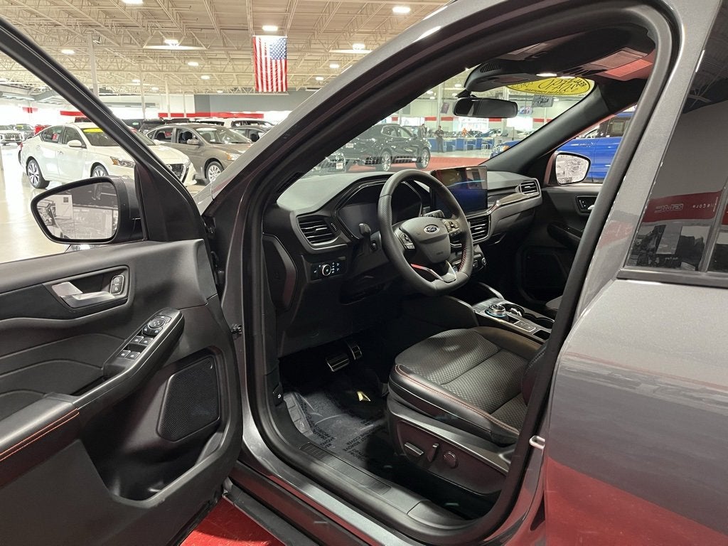 2023 Ford Escape ST-Line Select