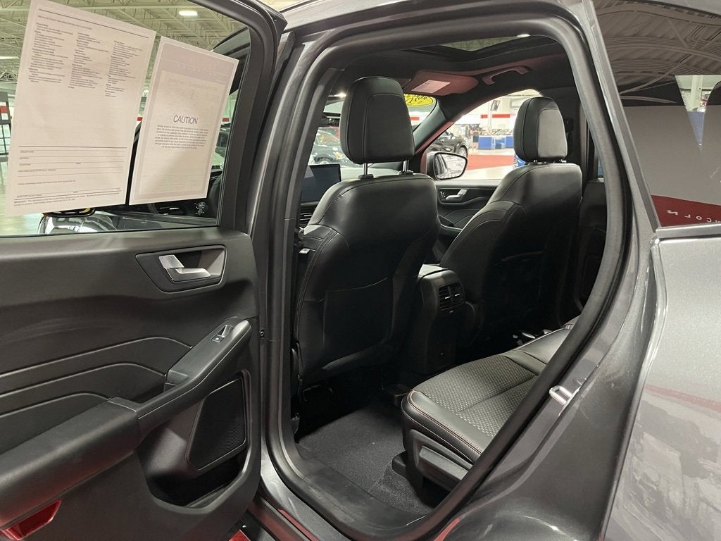 2023 Ford Escape ST-Line Select