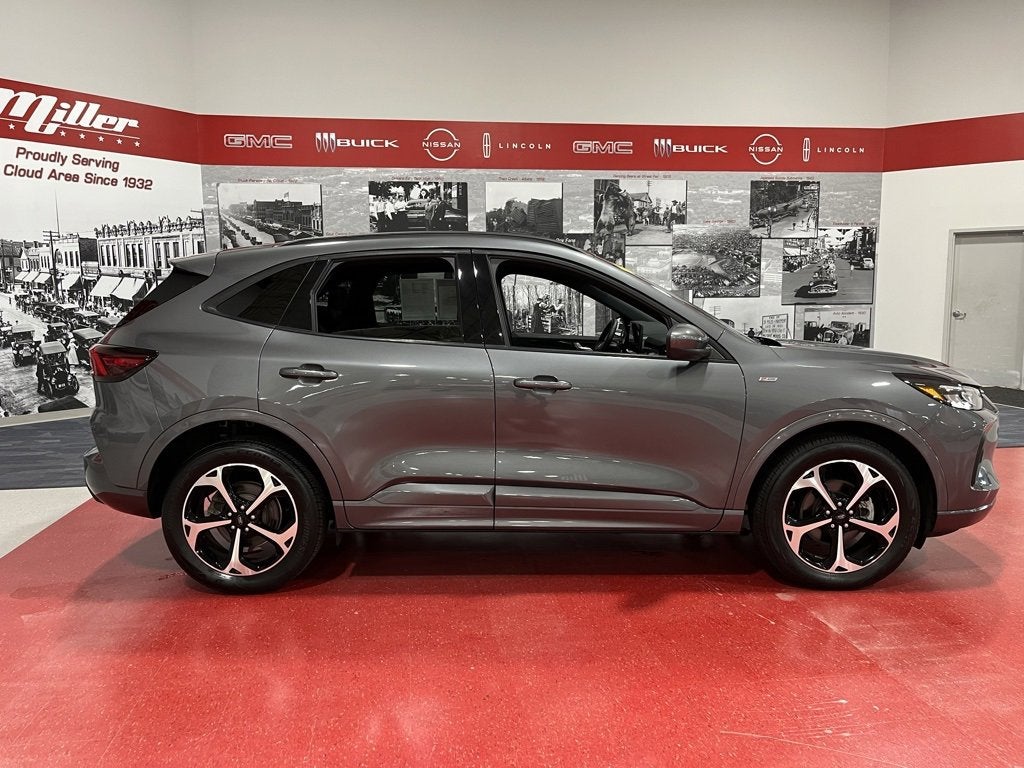 2023 Ford Escape ST-Line Select