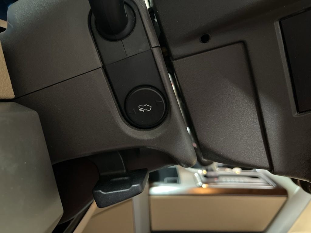 2012 Ford F-150 LARIAT
