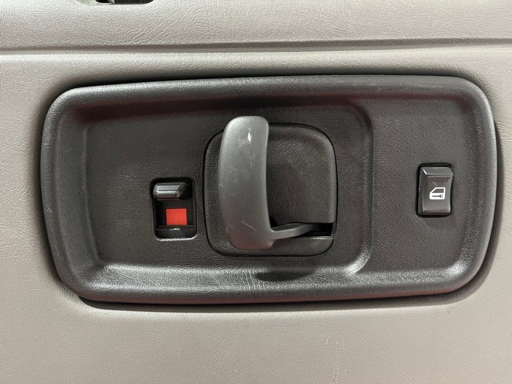 2016 Chevrolet Express Passenger 2500 LS