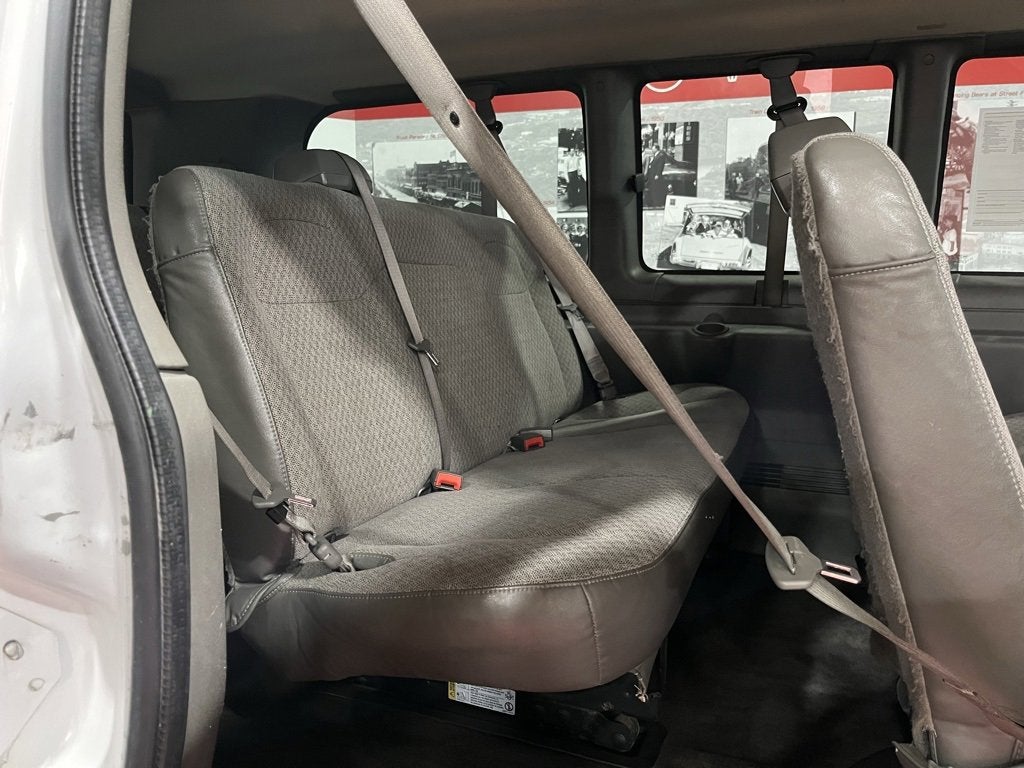 2016 Chevrolet Express Passenger 2500 LS