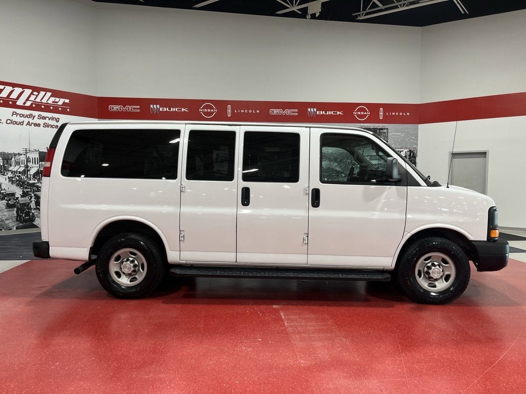 2016 Chevrolet Express Passenger 2500 LS