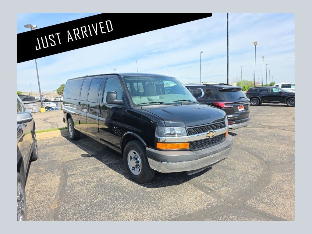 2012 Chevrolet Express Passenger 3500 1LT