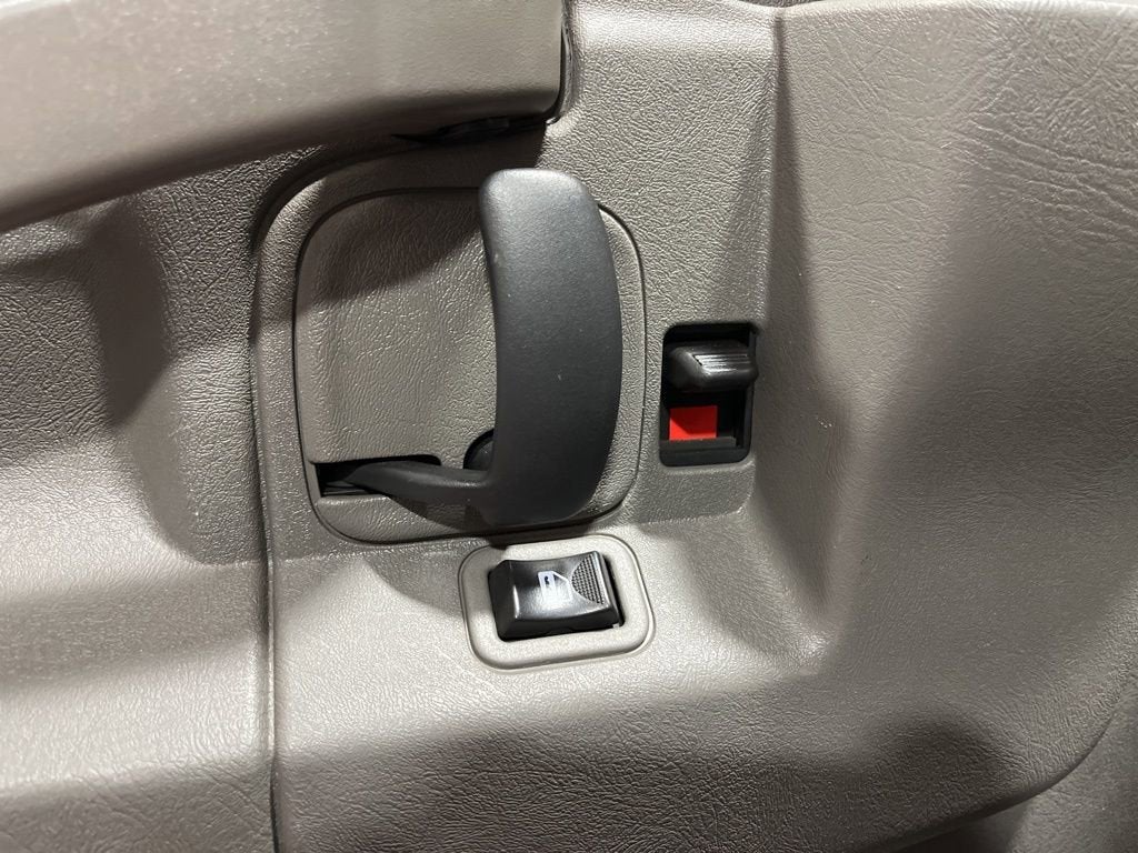 2020 Chevrolet Express Passenger 3500 1LS