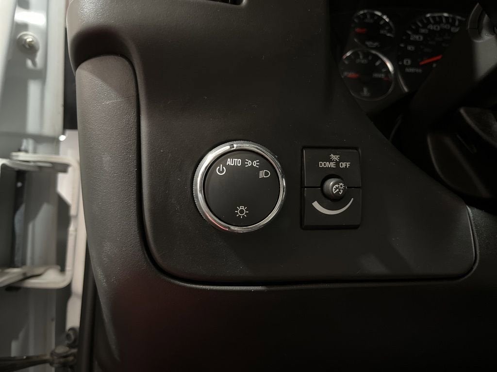 2020 Chevrolet Express Passenger 3500 1LS