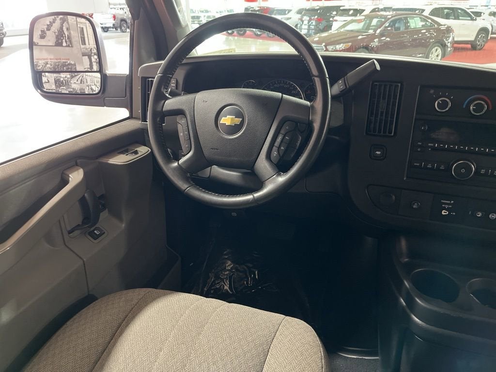 2020 Chevrolet Express Passenger 3500 1LS