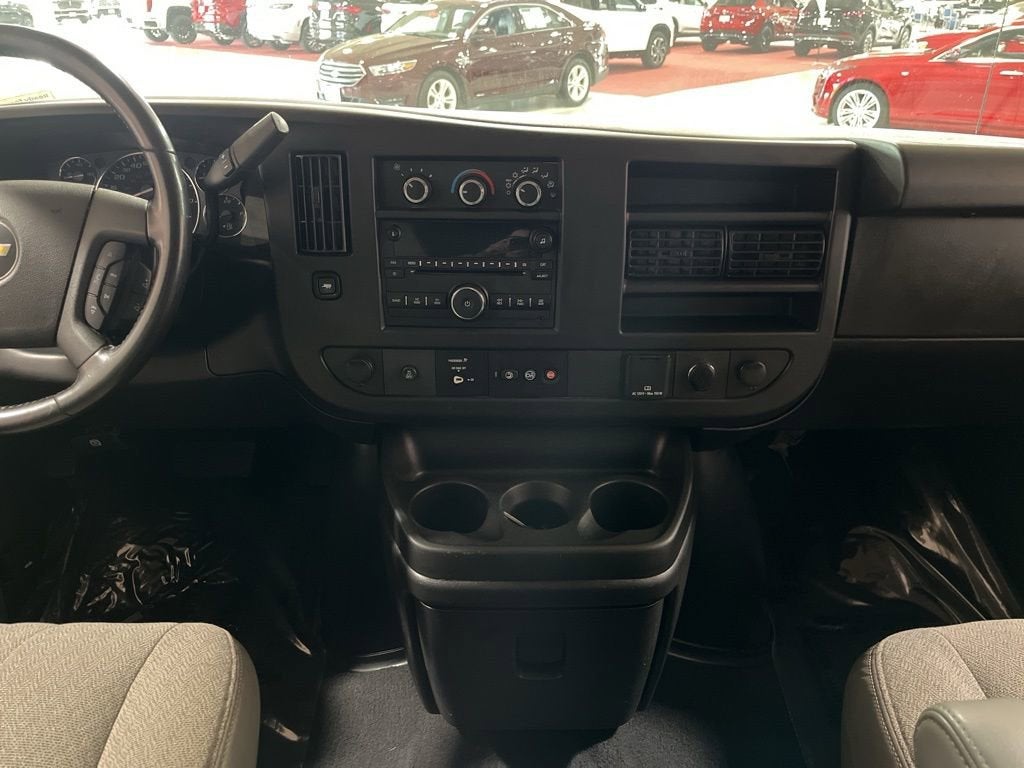 2020 Chevrolet Express Passenger 3500 1LS