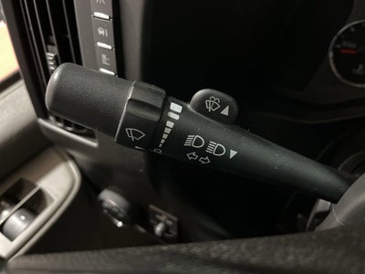 2020 Chevrolet Express Passenger 3500 1LS