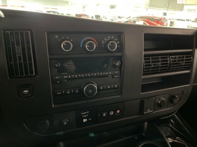 2020 Chevrolet Express Passenger 3500 1LS