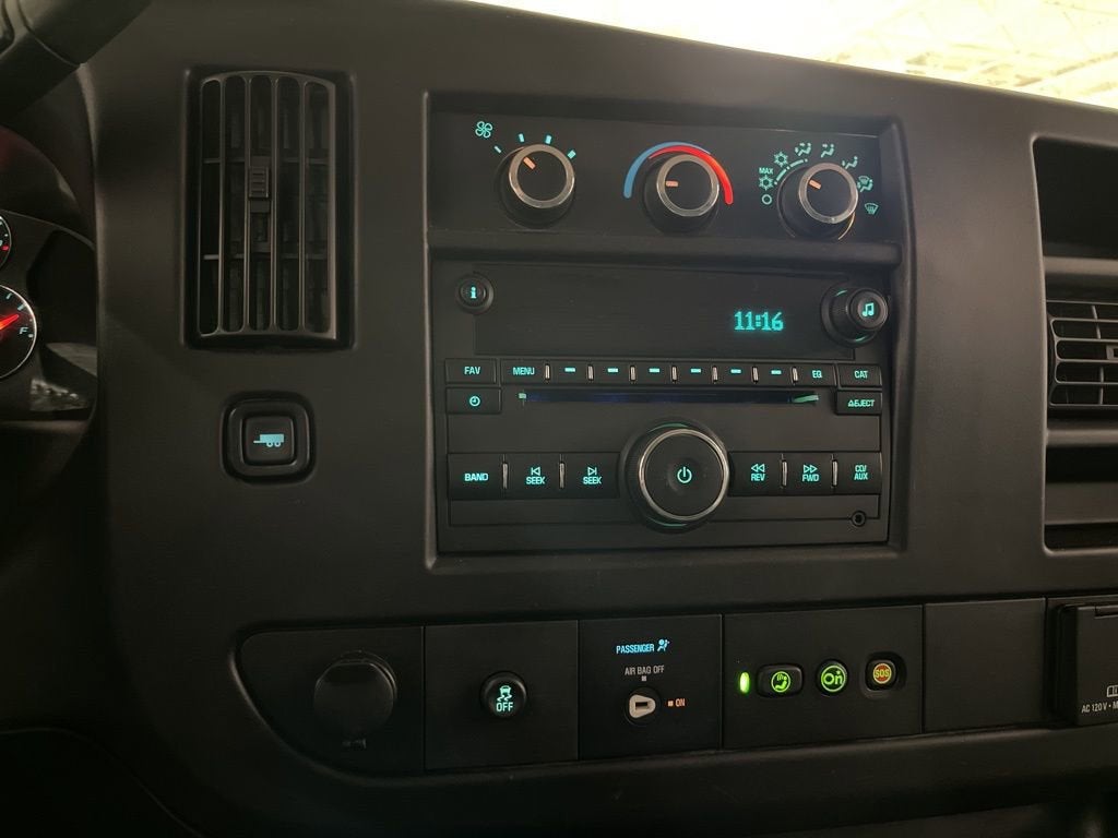 2020 Chevrolet Express Passenger 3500 1LS