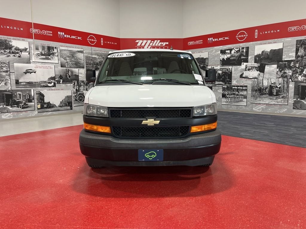 2020 Chevrolet Express Passenger 3500 1LS
